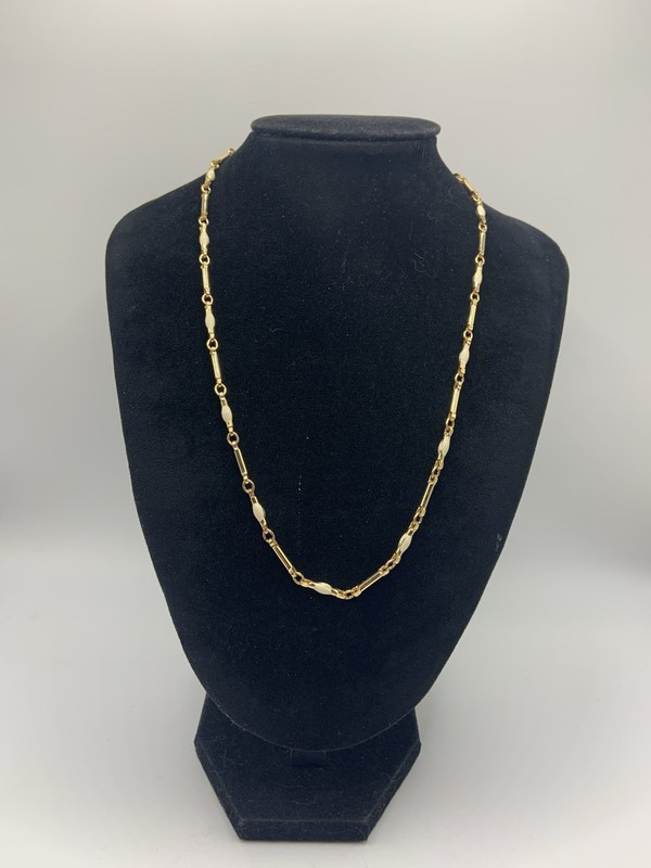 VTG Off White Enamel Gold Tone Chain Link Necklace 18”
