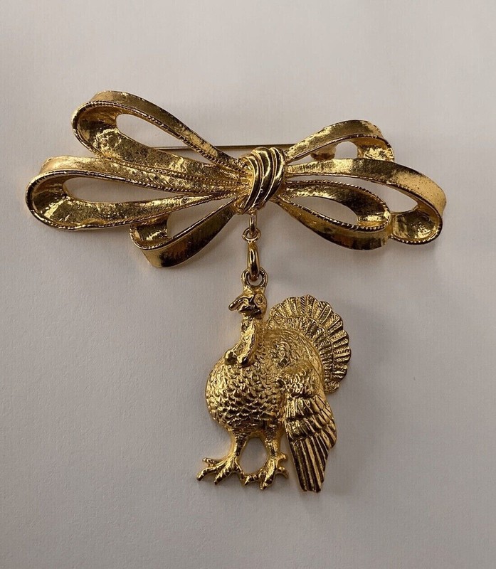 Phister Ent 96s Signed Bow Pin Turkey Charms Thanksgiving Brooch Unisex Adult 3″