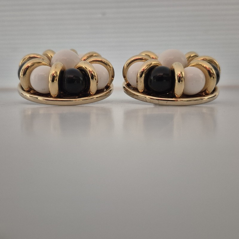 Vtg Black White Gold-tone Large Lucite Statement Round Clip-On Earrings gallery
