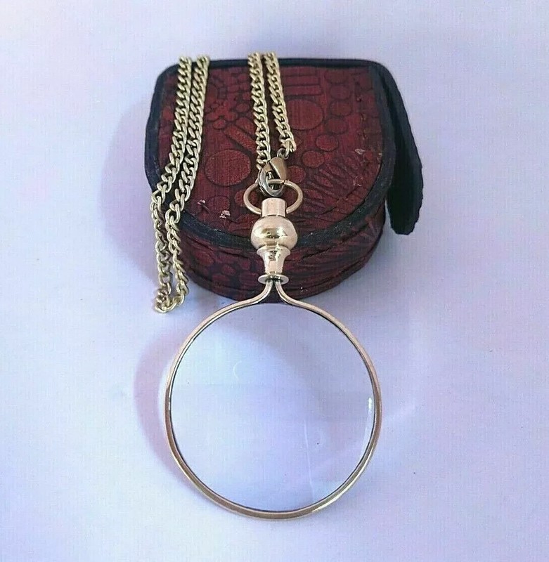 Magnifying Glass Necklace Pendant Graceful Swan case Gold Tone