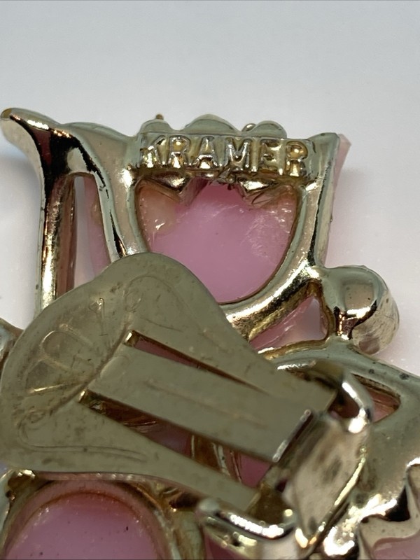 1960'S KRAMER PINK THERMOSET TULIP BEAD 16" CHOKER NECKLACE & Clip On Earrings gallery