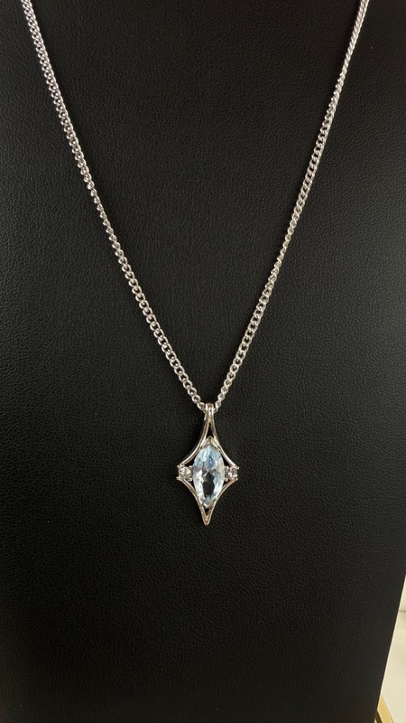 Vintage Avon Crystal Palace Necklace Blue Marquise Rhinestone Silver Tone 20" gallery