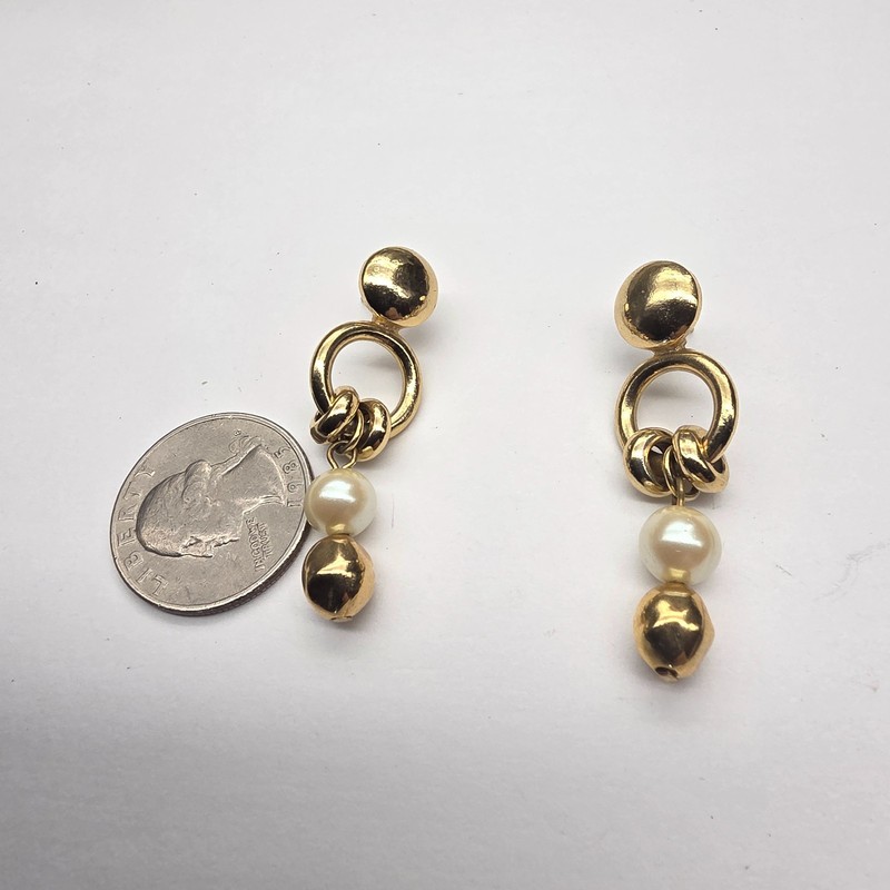 Off White Faux Pearl Gold Tone Metal Dangle Pierced Earrings Vintage gallery