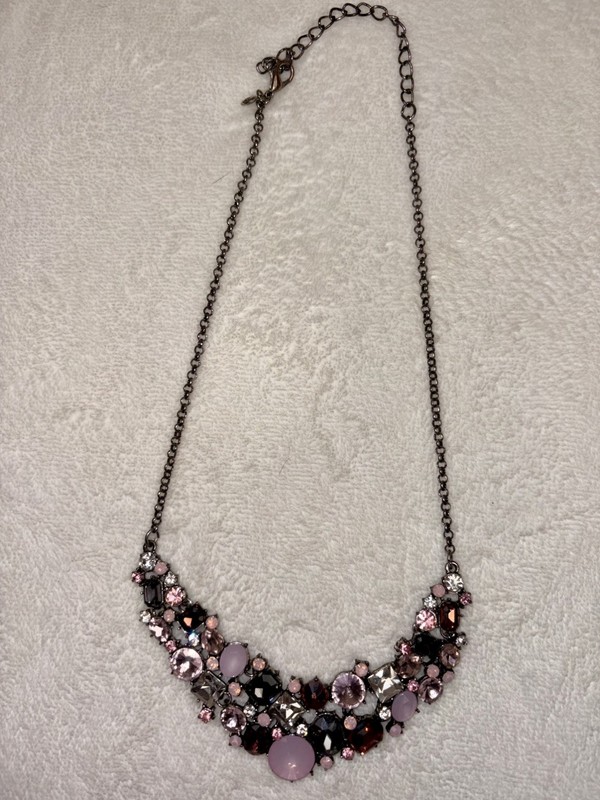 PREMIER DESIGNS “Ballet Slippers” Pink Gray Rhinestone Silver Tone Necklace 21″
