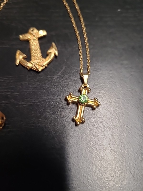 Lot Of 2 Estate Sale Unbranded Gold Tone Charms Cross Anchor And Gold Tone Chain gallery