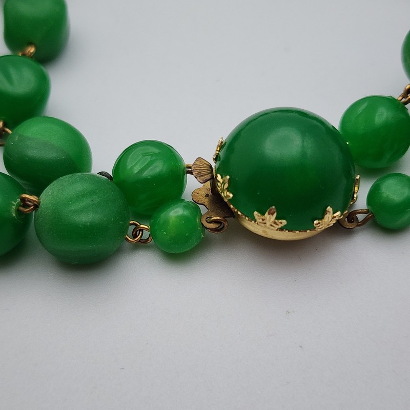 Vtg Green Austrian Crystal Molded Acrylic Bead Necklace 2 Strand 1950s Gold Tone gallery