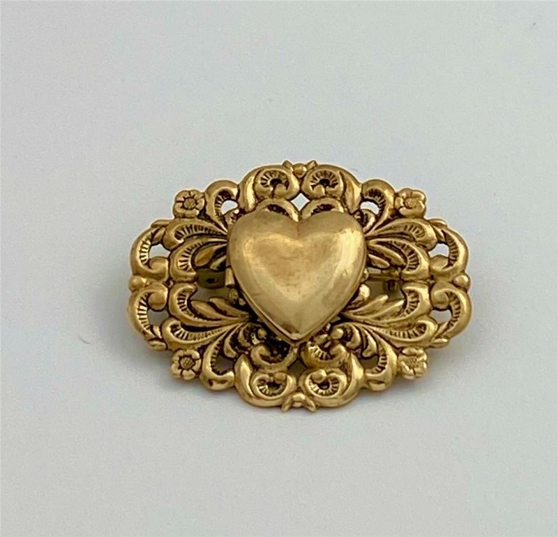 Vintage unsigned Pididdly Links Art Nouveau Style Heart Locket Brooch Pin