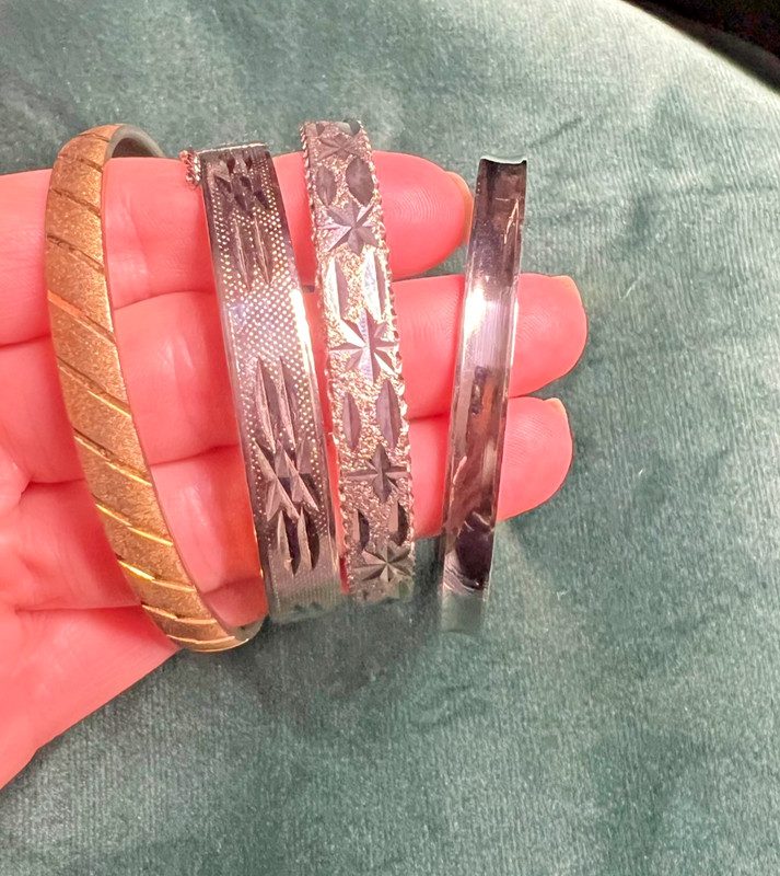 Vintage Bangle Bracelet Set 4pc Gold Silver Tone Etched Hinged Stack Lot