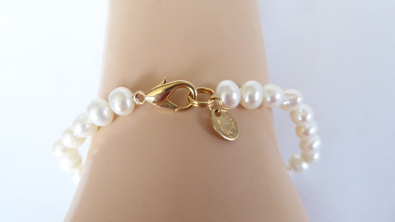 14K GE JCLIND White Pearl Bracelet 8" long Womens 6mm Pearls Very Good Condition gallery