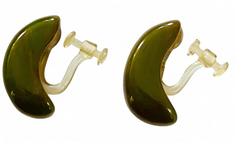Vintage 1930’s Art Deco WWII Era Spinach Green Bakelite Crescent Earrings gallery