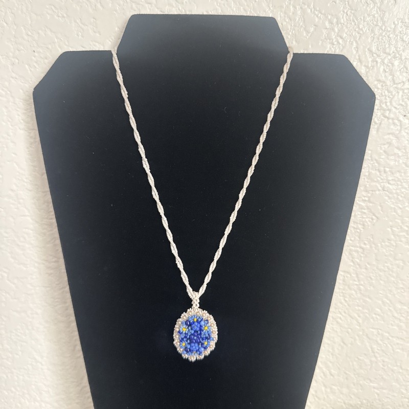 Vintage Hand Beaded Floral Cluster Pendant Necklace Blue & White Glass Seed Bead gallery