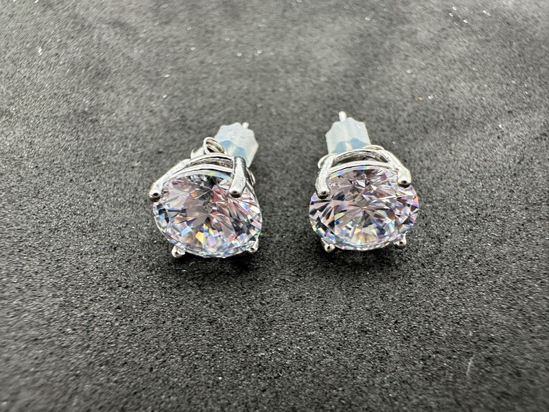 2.75g Vintage Sterling Silver 925 Earrings Round Faceted Clear Sparkling M