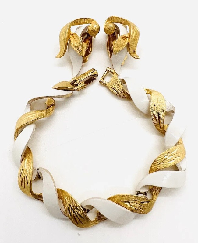 KRAMER N.Y. White Enamel Ribbon Bracelet Earrings Demi Signed Vintage Jewelry