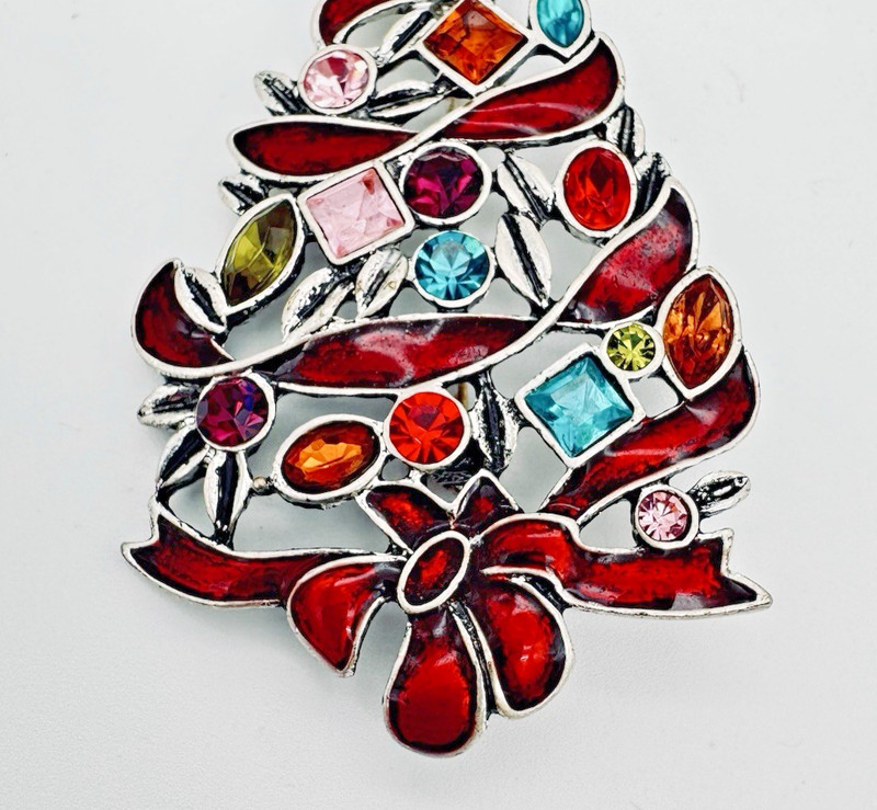 VTG Silver Tone Christmas Tree Brooch Pin Rhinestones Ribbon Multicolor 2 3/4 in gallery