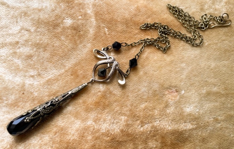 Vintage Necklace Art Nouveau Lavalier Pendant Black Onyx Gemstone Drop gallery