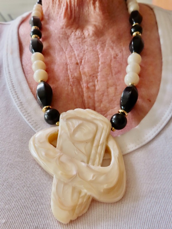 Authentic 1970’s-80’s Lucite Statement Necklace Black & Cream