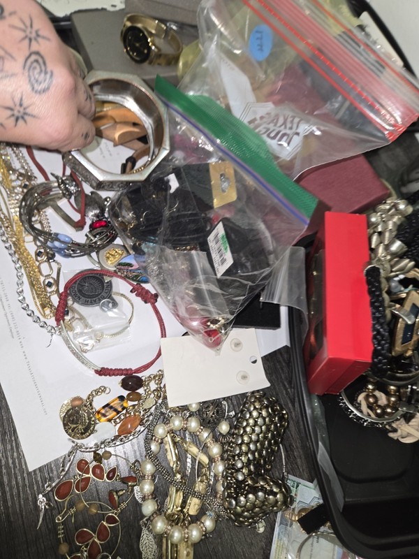 3 LB Mixed Jewelry Lot Wearable, Craft, Repair | Vtg To New from Massive Estate gallery