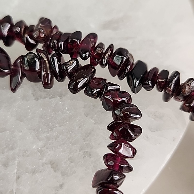 Garnet Chip Beaded Necklace Red Purple Heavy 24" gallery