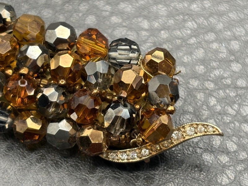 Vintage Large Marvella Beaded Gray And Brown Brooch Pin Rhinestone gallery