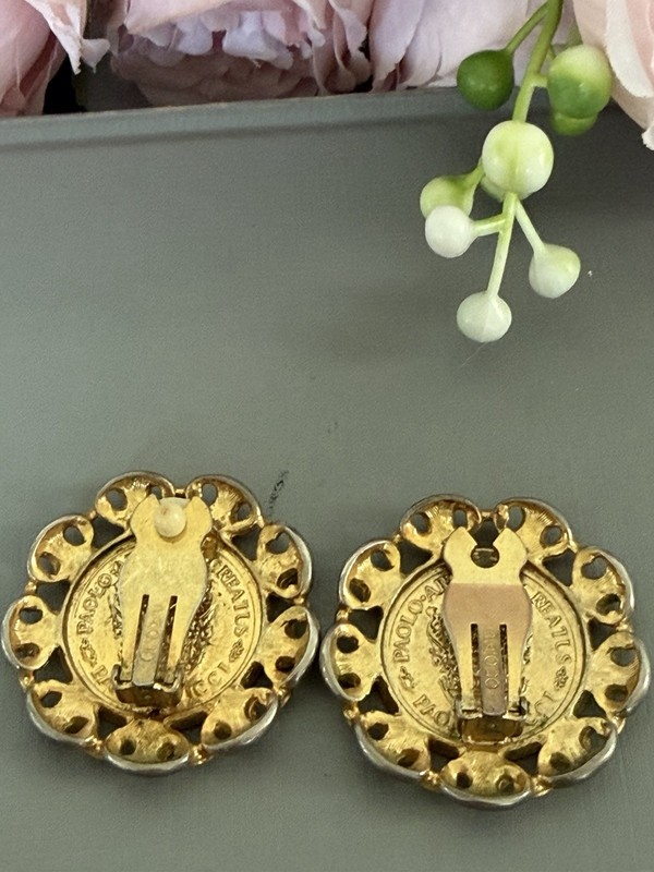 VINTAGE PAOLO GUCCI GOLD COIN Round CLIP ON EARRINGS SIGNED RUNWAY gallery