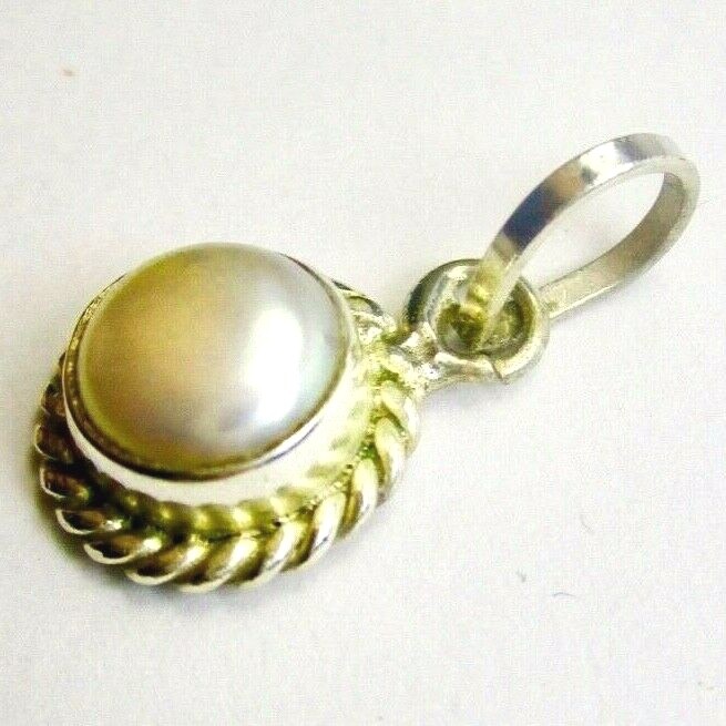 925 ST. SILVER PENDANT, STUDDED WITH 7 mm PEARL gallery