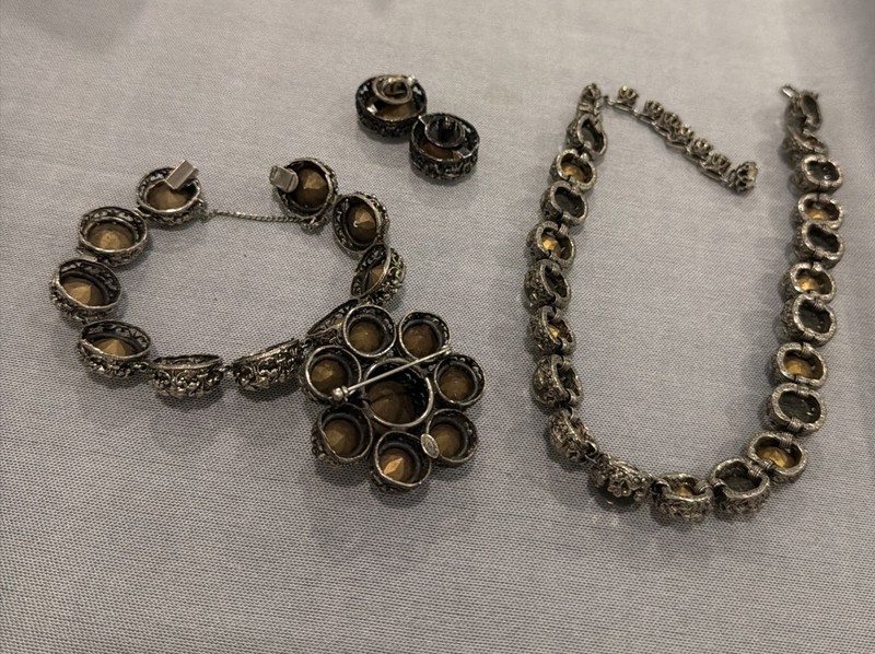 VTG KRAMER NY Round Crystals Rhinestone Chunky Art Deco Design Set Of 4 Pieces gallery
