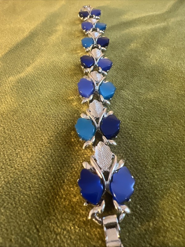 Vtg Bracelet Thermoset Lucite Blue Petal Leaves Silver Tone Coro?