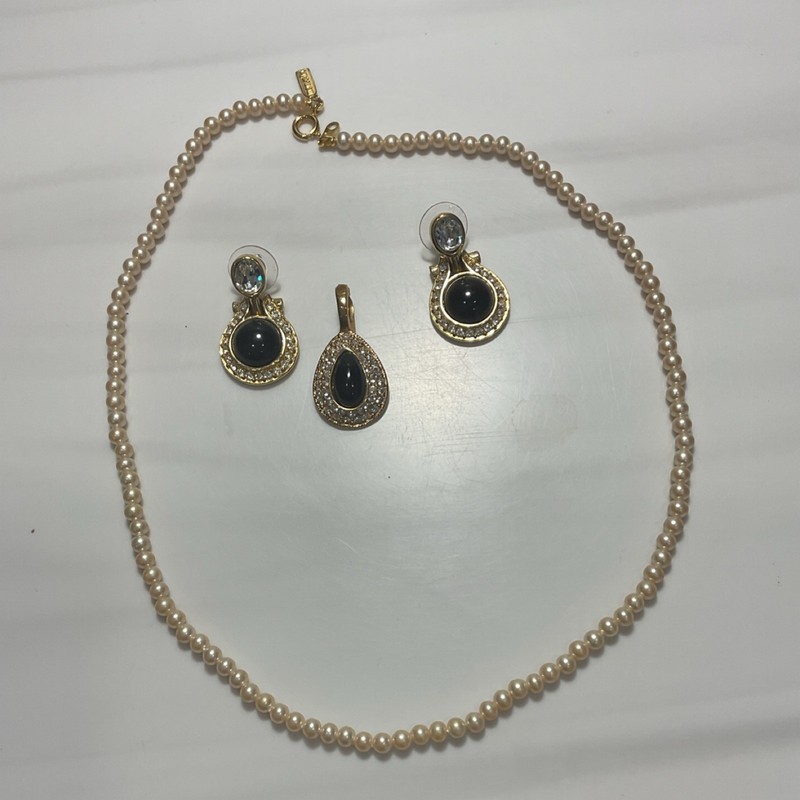 Lot of Vintage jewelry Roman, Tifari, Marvella