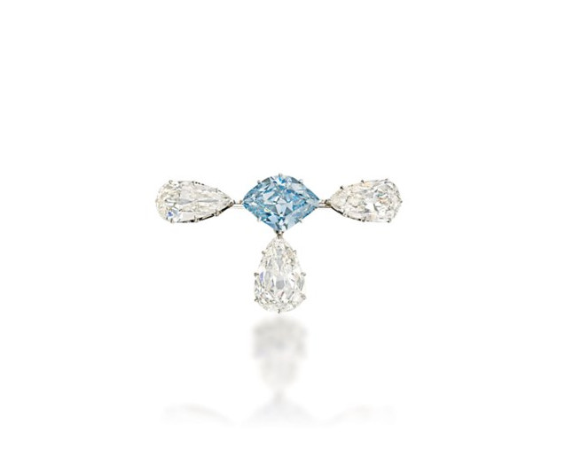 Shield Shaped Fancy Intense Blue & White Lab-Created 3.39CT Diamonds Brooch Pin