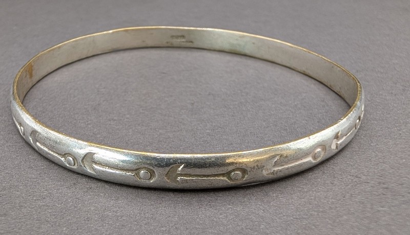 Vintage Taxco Mexico 925 Sterling Silver Arrow Bangle Bracelet 14g