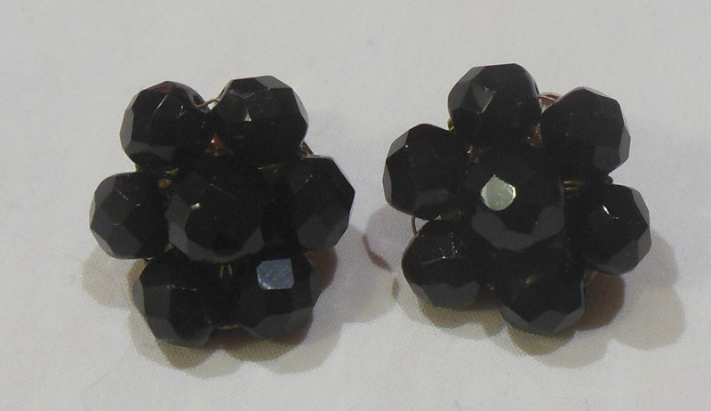 Round Faceted Black Glass Bead Choker Necklace & Clip On Earrings Set gallery