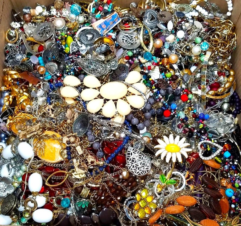 3 Pounds 3 Lbs Old Unsearched Jewelry Lot VTG & Now Junk & Wear & Resell Tangled gallery
