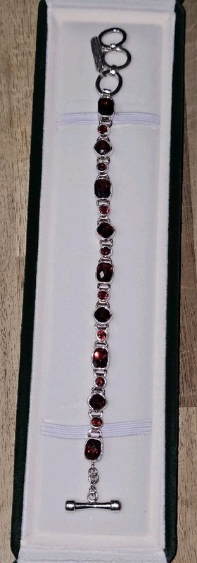 Vintage Acleoni Garnet Bracelet gallery
