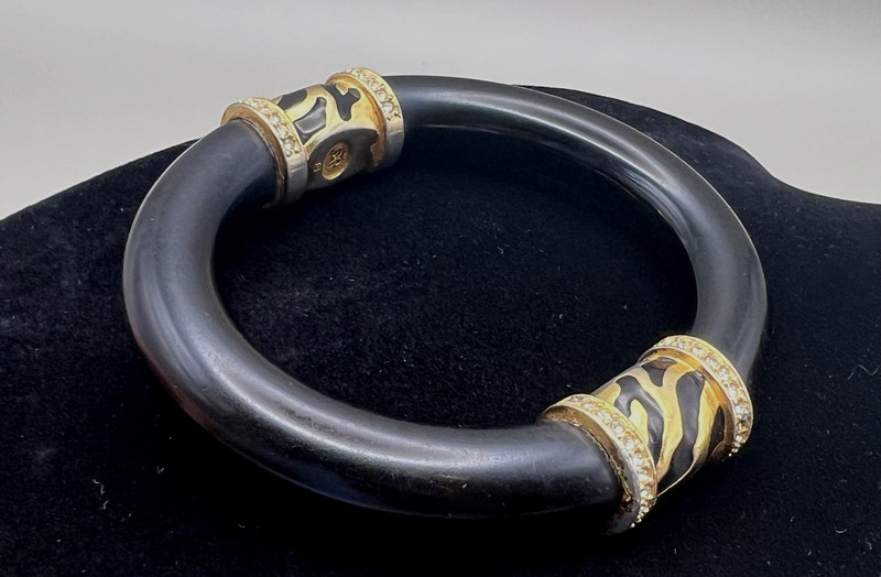 Vintage Elizabeth Taylor Zebra Stripe Collection Bracelet For Avon from 1995