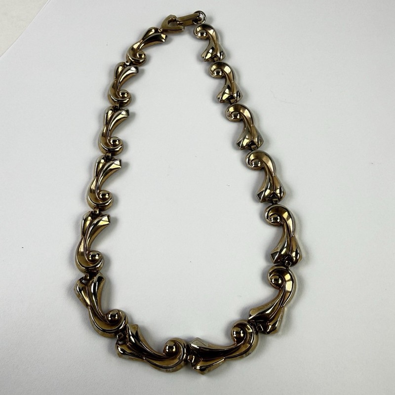 Vtg Gold Tone Scroll Link Necklace 14” Choker Statement Necklace Unbranded gallery