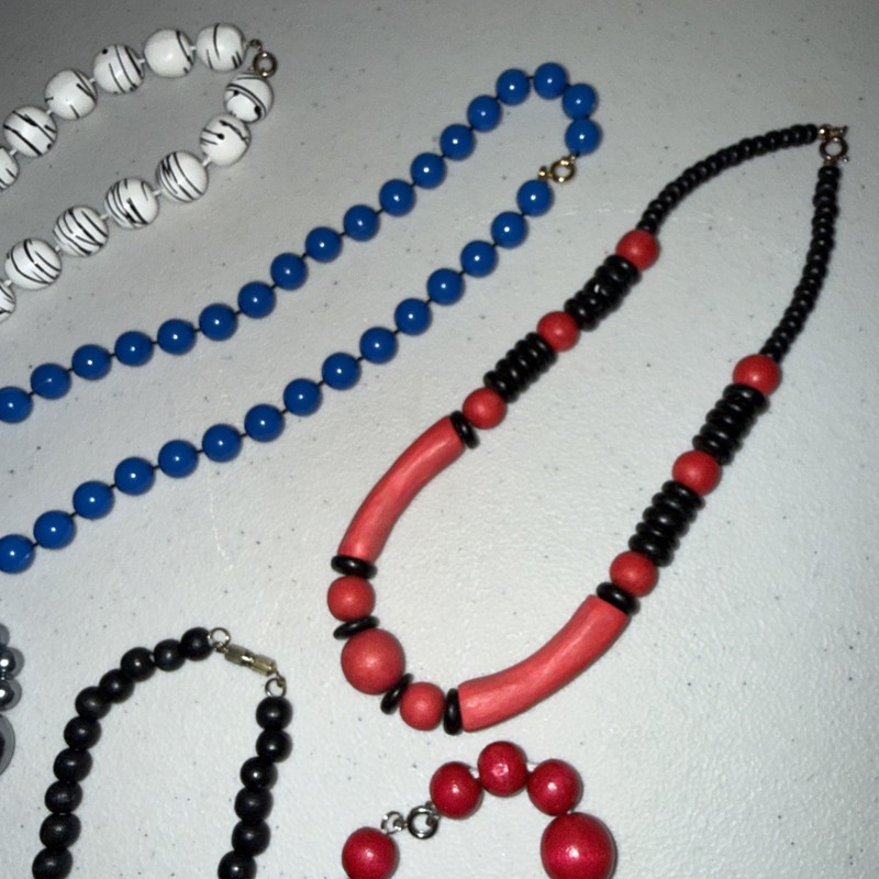 Vintage Lot Of 8 Big And Med. Beaded Necklaces Artsy Jewelry gallery