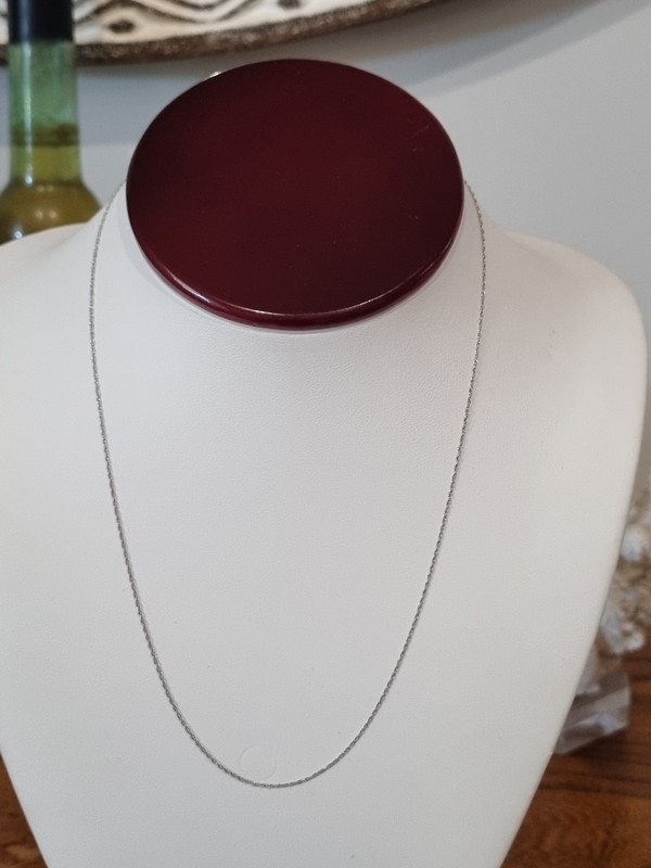 Vintage 10k White Gold Chain Necklace USA made See Video .57gm 46.5cms 18.25inc gallery