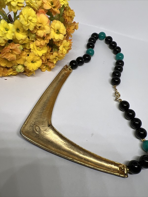 Vintage Enamel Black Green & Lucite Bead Statement Gold Tone Necklace 7243 gallery