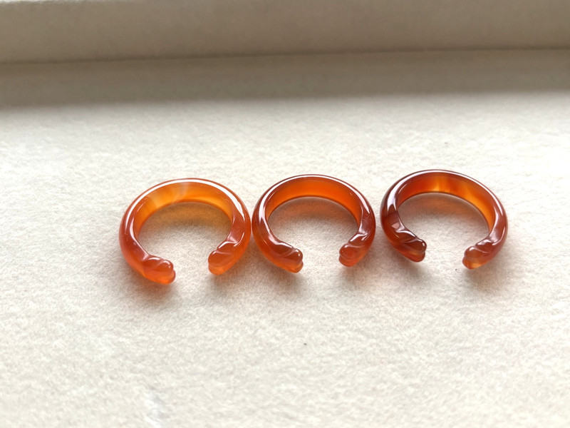 3Pcs Natural Translucent Red Agate Band Ring, Width 6mm, Size 8 Cat Paw