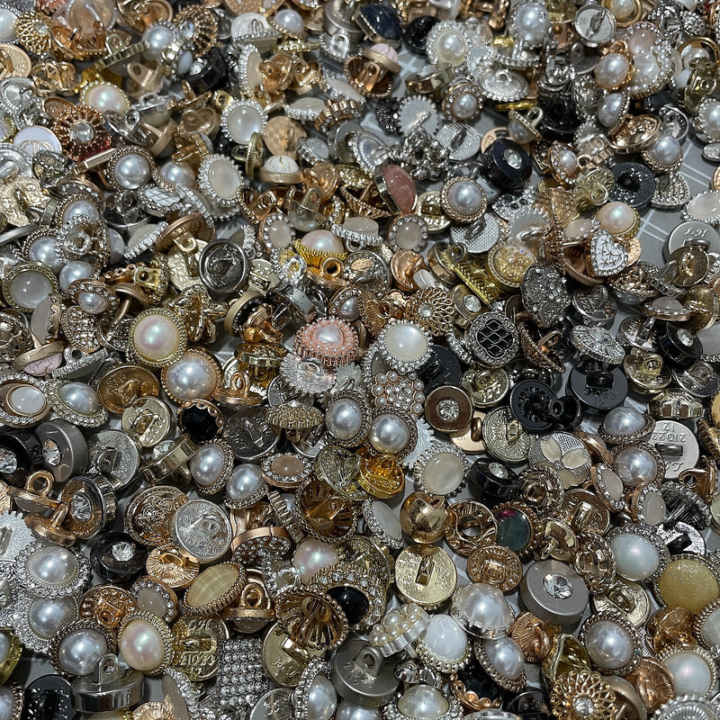 2nd Half /50p Vintage-now Costume Jewelry makeing Lots button Read Description