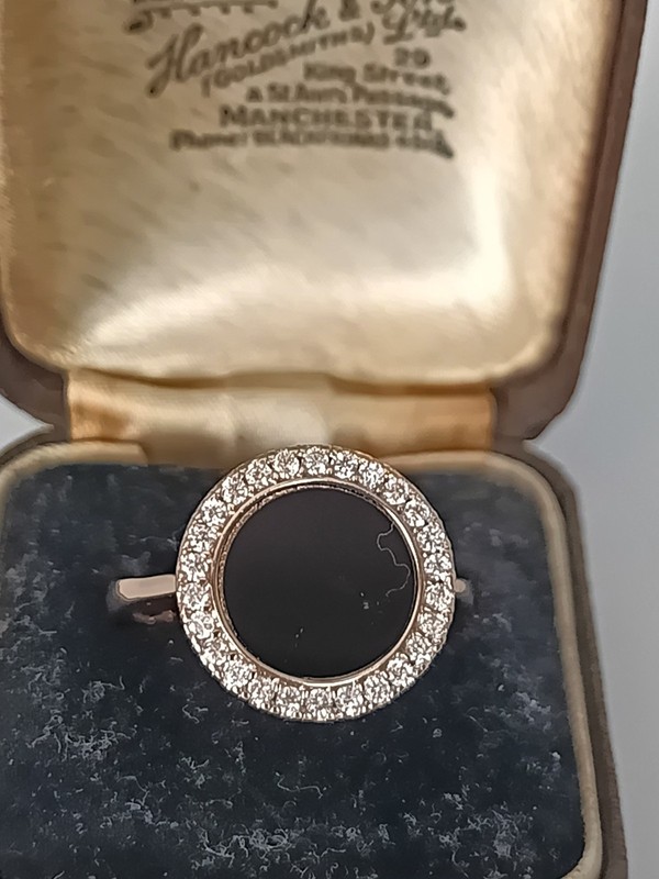 Vintage 1990s 14 Ct Rolled Gold Black Onyx Ring Size UK R US 8 1/2 - Hallmarked! gallery