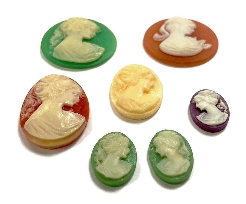 15 Vintage Resin Cameos (West German, Hong Kong, Japan) DIY Jewelry Crafting C82 gallery