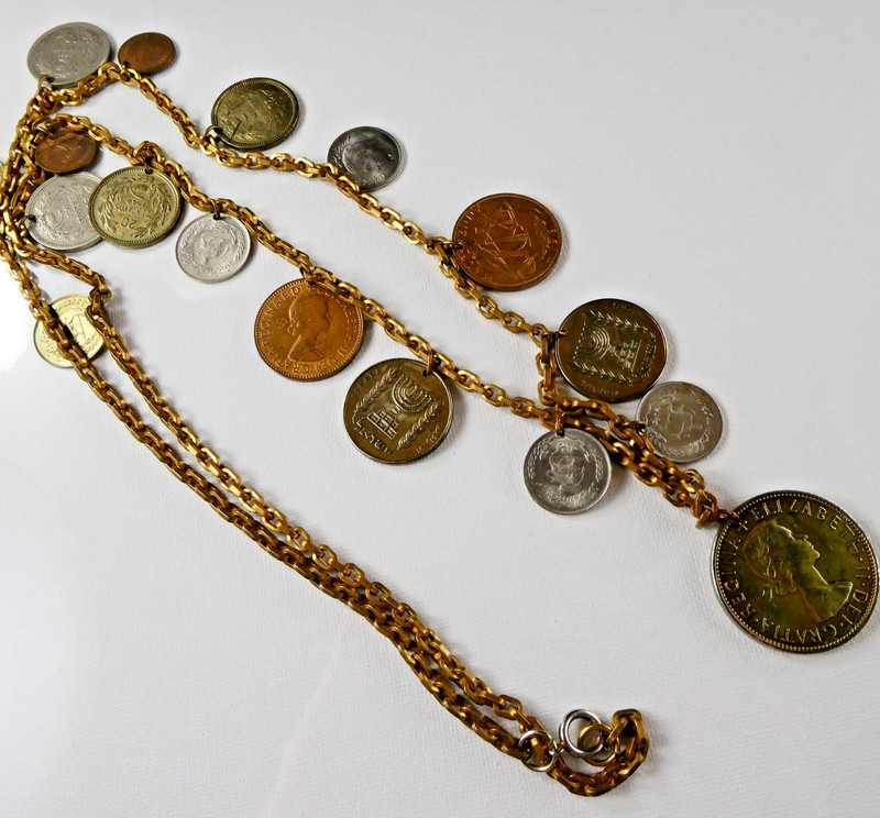 Vintage COIN Necklace Mixed Sizes Republic of Chile Silver Copper Tone