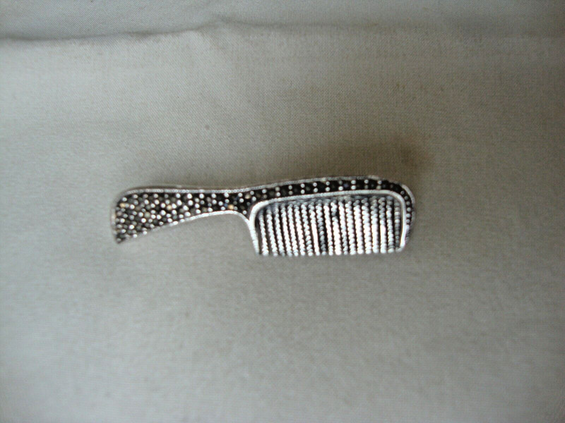 VINTAGE 1970-80s HAIRCOMB MARCASITE ENCRUSTED STERLING SILVER STAMPED 925 PIN