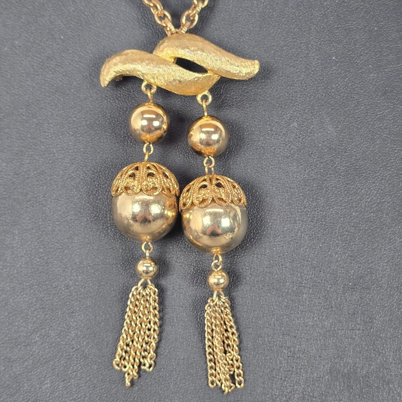 Vintage Gold-Tone Statement Brooch Textured Dangle Necklace W/ Chain Tassels gallery