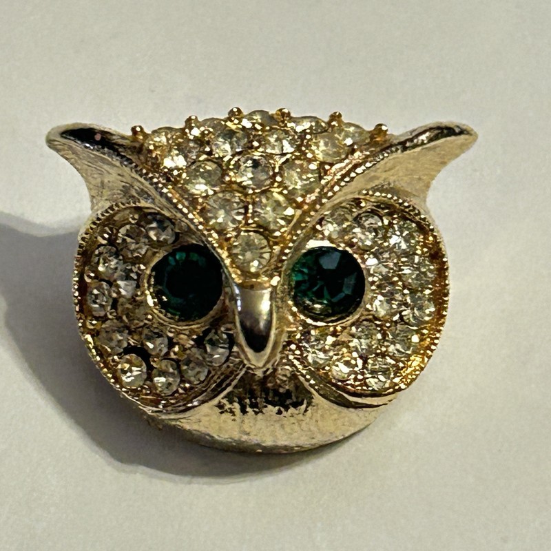 Vintage Rhinestone Gold Tone Owl Brooch Pin Green Eyes