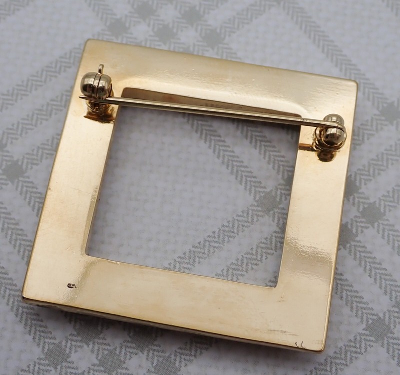 Vintage Square Red Clear Channel Prong Set Rhinestone Gold Tone Pin Brooch gallery