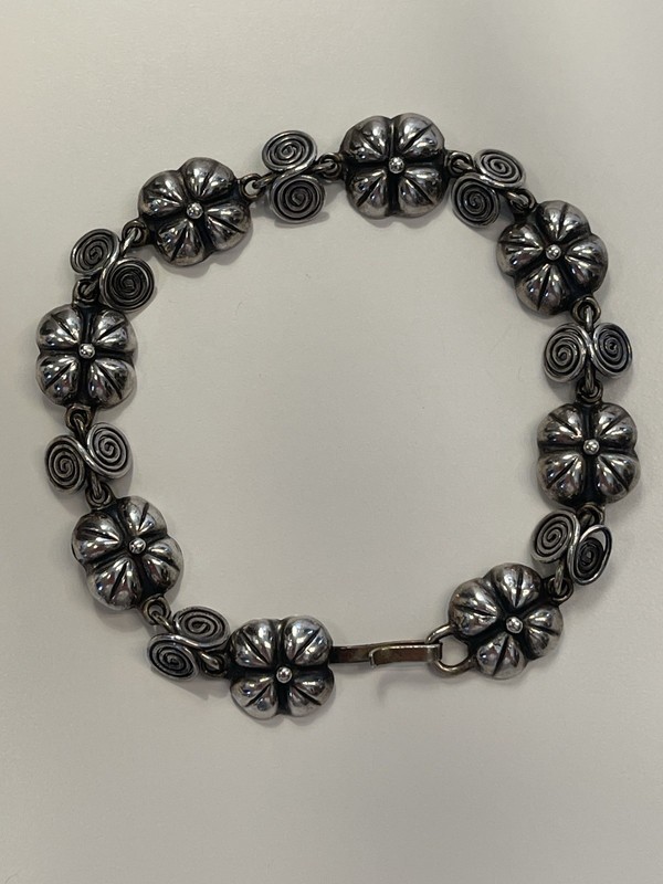 Mid-Century Taxco Sterling Silver 925 Flower & Spiral Bracelet