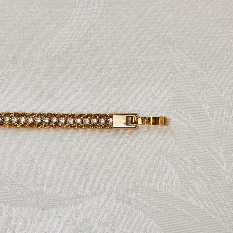 BRACELET vintage rhinestone goldtone metal rope edged fold over clasp 6 3/4" c gallery