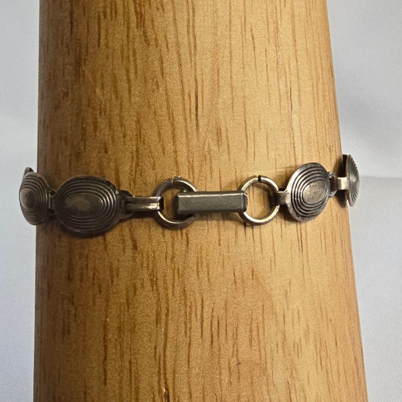 Vtg Sterling Silver Panel Bracelet 6.03g Fine Jewelry 7.25" Fold Over gallery